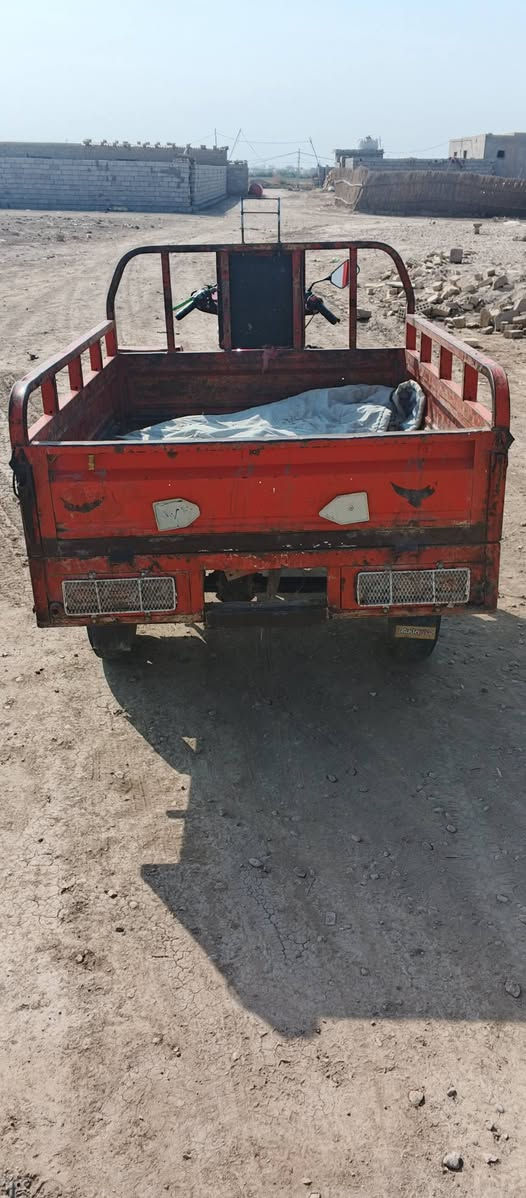 ستوته دايوان للبيع رقم ابيظ وسنويه موديل 2012 مكاني واسط قظاء العزيزيه سعرها1000 رقم مبايل ***********
