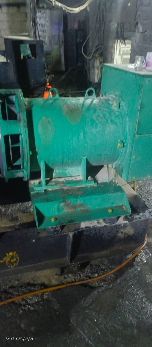 السلام عليكم مرخصة صاحب الكروب مولد 113 توليد 350 شرط الحمل راديتر جديد مكينة سايز مكينة خير من الله سبب البيع الحمل نزل المكان بغداد العبيدي***********
