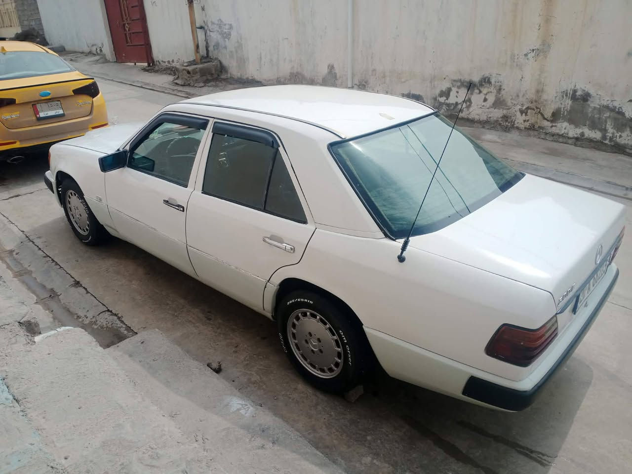 سلام عليكم
مرسيدس E300  موديل 1991 رقم ديالى دولي سنويه جديده مشروع وطني مكينه وكير بطه ديلكو جدد صدر جديد باتري جديد كهربائيات كلها شغاله داخل جديد جام كهربائي سياره حلوه وجاهزه من كلشي سعر 58 وبيها مجال مكاني ديالى جلولاء رقم ‏‪***********‬‏
