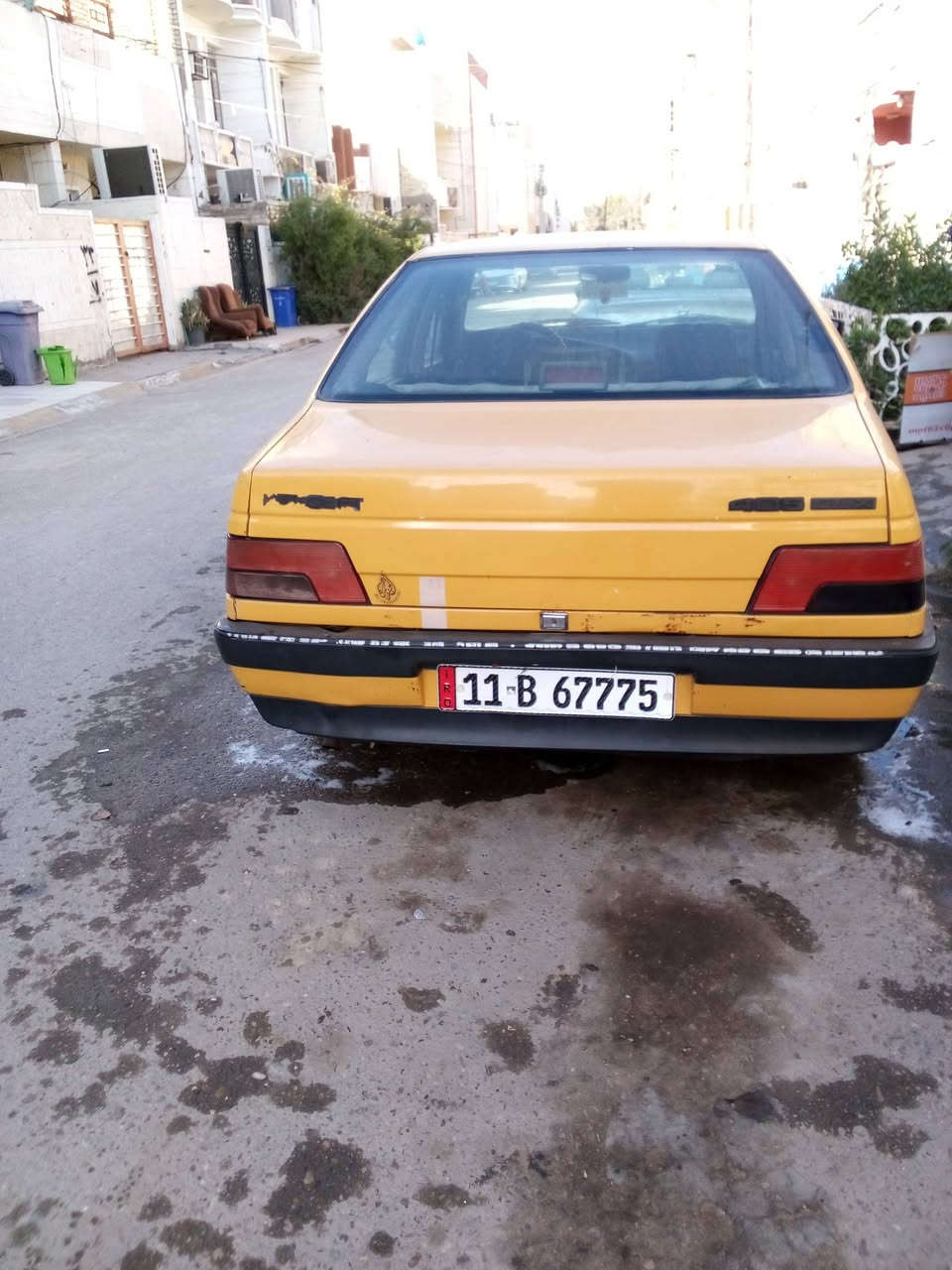 السلام عليكم بيجو 405 للبيع سياره كفاله عامه من الضغبه والصبغ
جير ومكينه مقفولات سياره عداديتها جديده 
بيها بس بنيد مبدل 
سياره عنوانها بغداد الشعب 
***********
