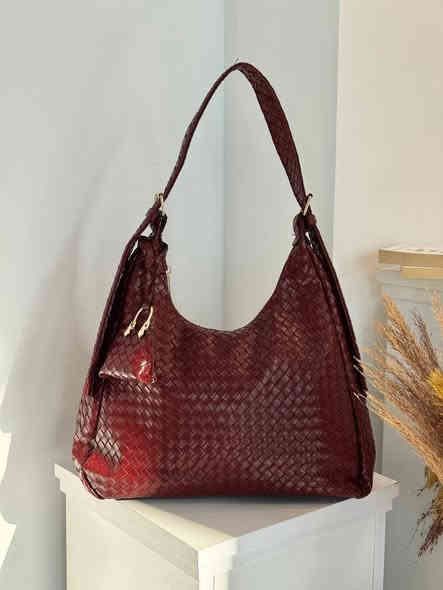 السعر ٢٥
للطلب واتساب ***********
