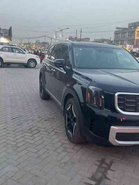 كيا  تلورايد S حادث مخدرات وبيها بحافه البنيد ضربه بسيطه 
وبارد بسيط جاملغ خلفي بدون تبديل الجاملغ اجه وياه بدون ضرر وبدون تبديل  ليبل واحد ماشيه 3000 مايل 
موديل 2024 كرسي منفصل 
 ستيرن رجاج 4x4 رادار خلفي امامي 
شحن ويرليس 
كراسي تدفه 
جام اوتو 
سايد بريك 
اوتو 
5 وضعيات قياده 
بصمه فتحه فول موصفات 
الاستفسار. الاتصال ***********
