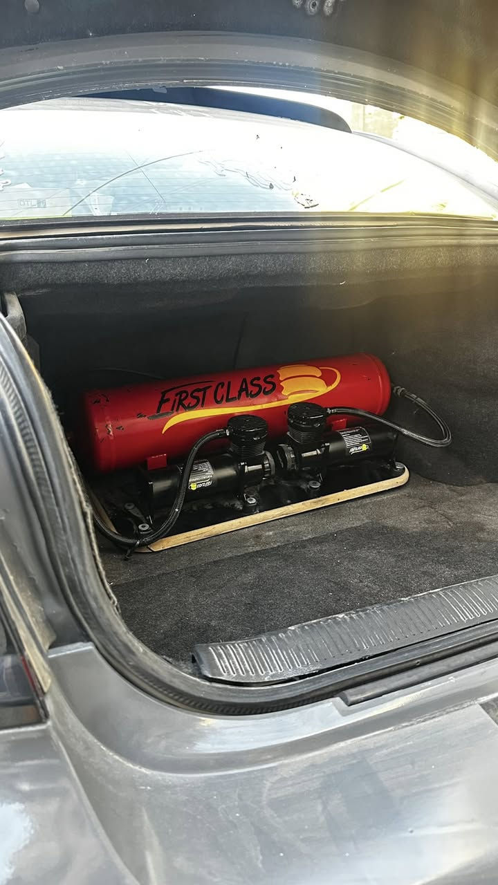 سكات باك 2018 رقم بغداد باسمي
للبيع   انطي سعر  على خاص يرضيك ويرضيني 
حادث جاملغات امامي  تبديل  بنيد تحديث + جاملغ خلفي بارد شي قليل + رصعات تحميل بلقماره يدوب مبينه  بدون شاصي بدون لغد 

مواصفات 
تدفئه وتبريد كشنات 
خزن ميموري 
نقط عمياء 
باقي مواصفات سكات معروفه 
بنسبه اضافات 
ستتم لحايه و كفرات و كفرات مكينه 
تغطيس مكينه و دواخل سياره 
دركه مضلعه فورجد 
داخل فورجد 
تزويد 
جكات فيرست كلاس s2 عليها ريمونت تصعد وتنزل سوه 
منضومه ميثانول ستيج3 
شوته afe مفتوحه 
كزوز داون بايب واكس بايب وحلوك كاربون من علي وادي هوه وتفصال عليها زرع بوابات و دكمه دفن 
وبرمجه علي حكيم  تتونس من ناحيه اداء و قوه ونشاط 

مكينه مبدل بطاله فقط 
ماشيه 65 الف مايل
كير مكينه نضيفات 

باقي تفاصيل شوفت عينكم سياره معروفه وكل تعرف بنضافتها وقوتها  بيها شكم نقص وملاحضات اوكعلك من سعر مالتهن 
مكاني بغداد الدوره 
***********
