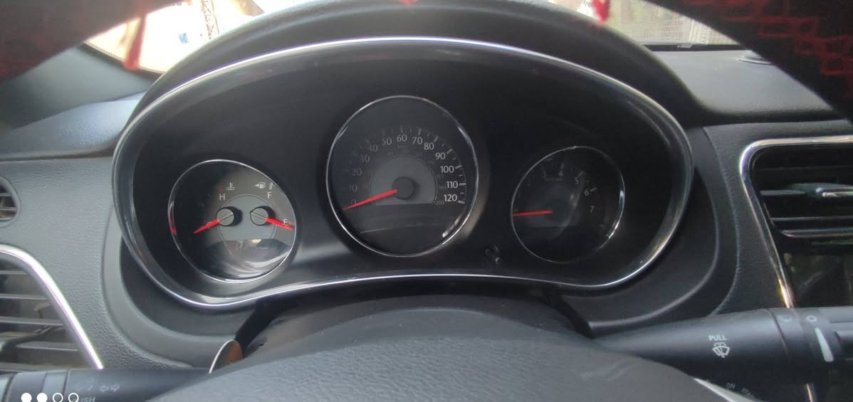 #للبيع سيارة كلايسر C200
#موديل 2014
#محرك v6 3600
السيارة داخله كلين من آمريكا 
تقريرهه تخريب شباك الدعاميه
بيهه فقط صفحه  بارد بالباب الصندوق 

#رقم بغداد باسمي
#مواصفات السيارة : 
ــــــــــــــــــــــــــــــــ
تنبيه احزام الامان للسائق 
شاشة قلاب ومتكلمه
مضخم سماعات فول 
فتحة سقف متحرك
تشغيل عن بعد 
ويل كب 18  
تدفة مقاعد 
كرسي السائق كهرباء 
كشنات جلد  
مرأة عاكسه
مثبت سرعة 
 باتري جديد 
تبريد ثلج
حدادية امامية جديده 
كير ومحرك بدون قطرة تنقيص ولا تبخير ؜

#مكان السيارة بغداد / الشعب 

للتواصل 

#رقم الهاتف/ 

***********    واتساب فقط 🟢
 استخدام شخصي فقط من البيت للدوام 
والسيارة خير من الله
