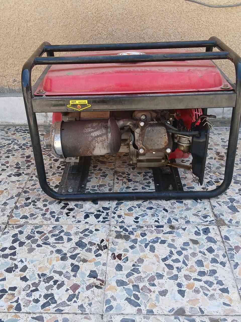 مولده لبيع البصره حيانيه  جديده 

بس مادري شبيه شمر دهن من فضله 
 سعر ١٠٠  ***********
