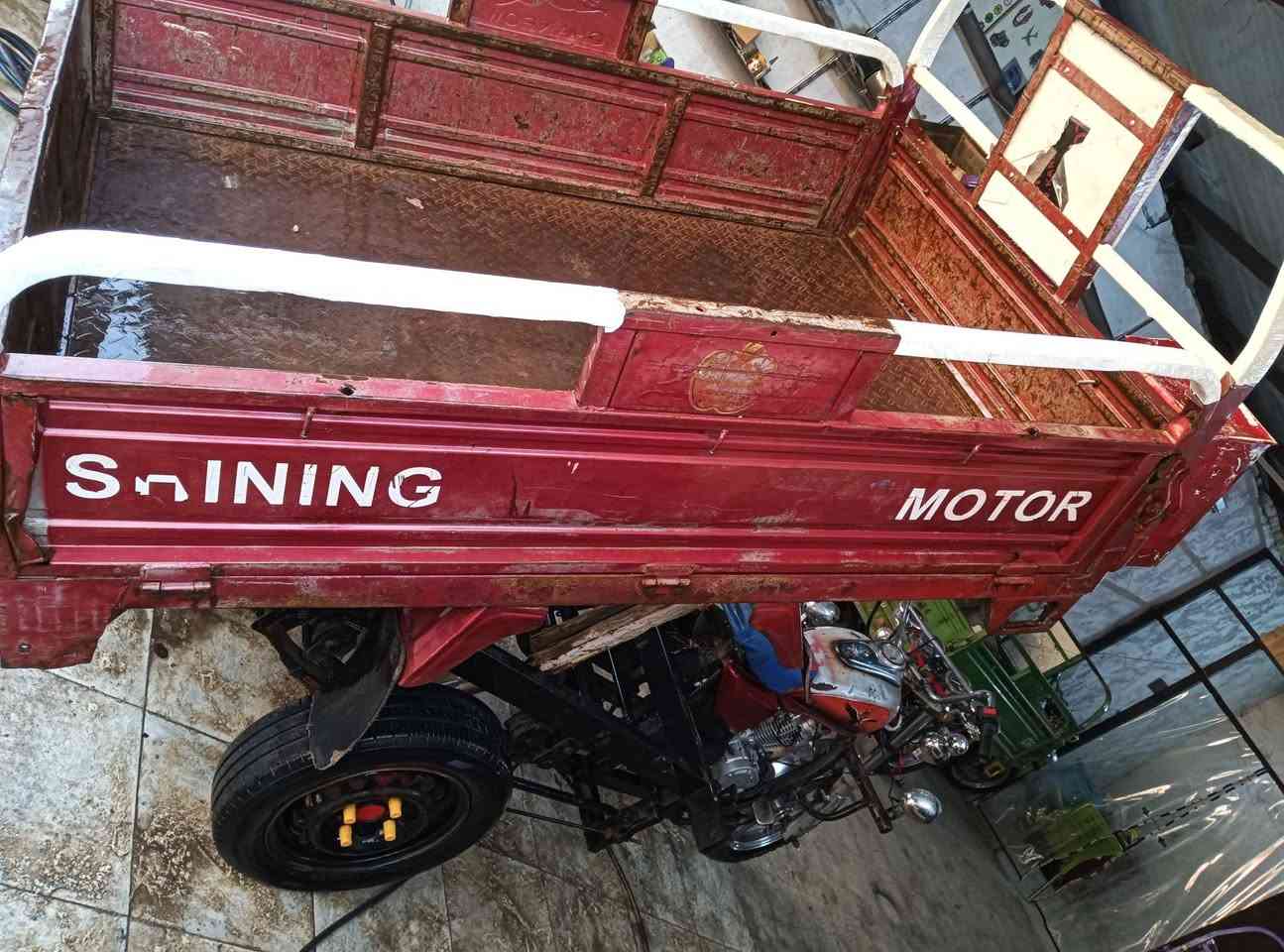 سلام عليكم ستوتا للبيع موديل 2019 أوراق أصولي محرك 24 بيه مكفوله من ركبه واوراق تايرات جدد ويل سايبا عنوان حله نادر الثانيه شارع الخدمي مقابيل حي الصناعي الرقم *********** بي وات ساب اواتصال
