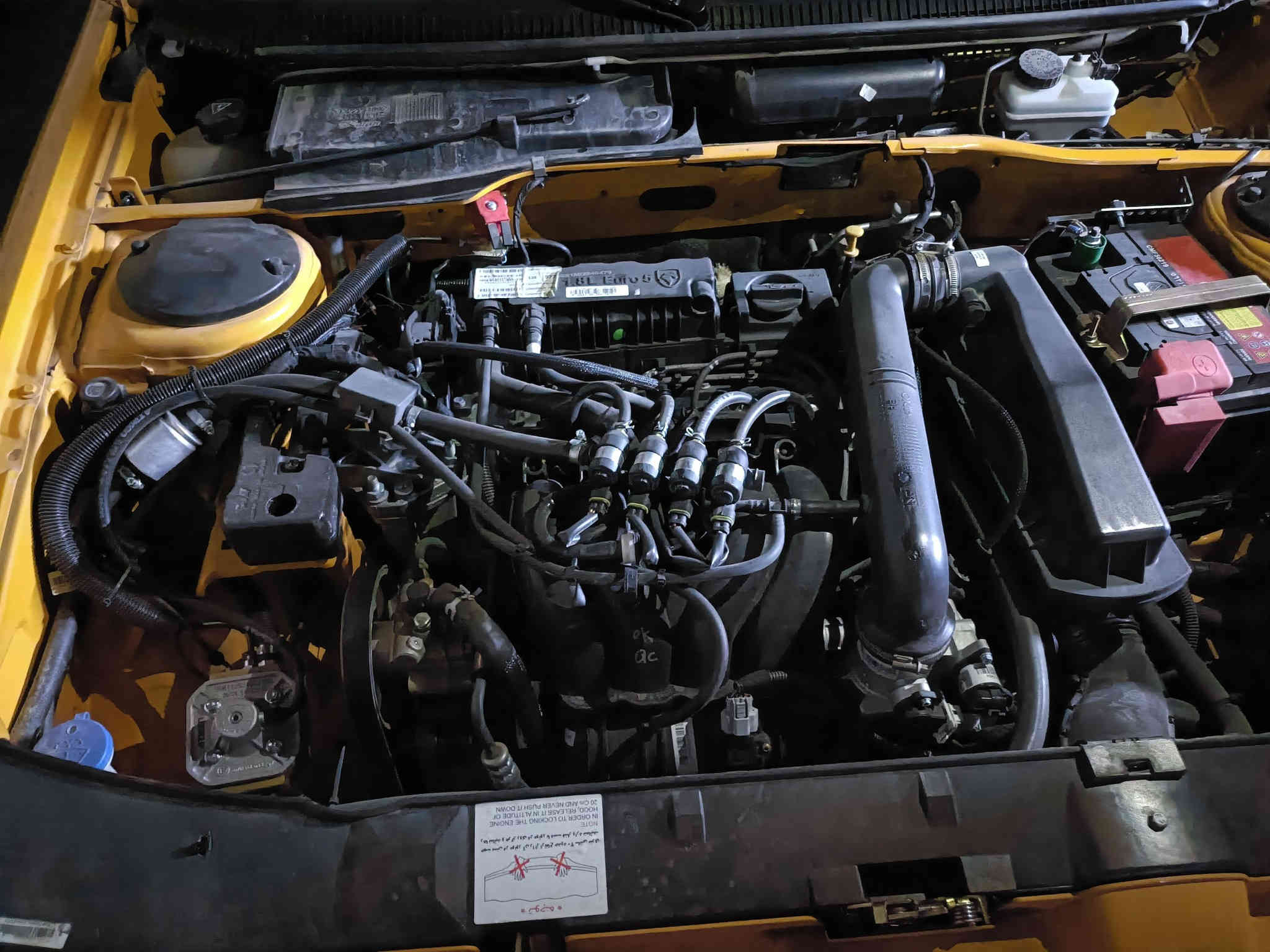 السلام عليكم بيجو بابل موديل 2025
سياره منضمومه غاز تانكي 80 لتر
سياره مخصصلها رقم ماشيه الف حقيقي
قرصها سبوع ويوصل السعر 95 وبيها مجال
العنوان بغداد أم الكبر 
***********
