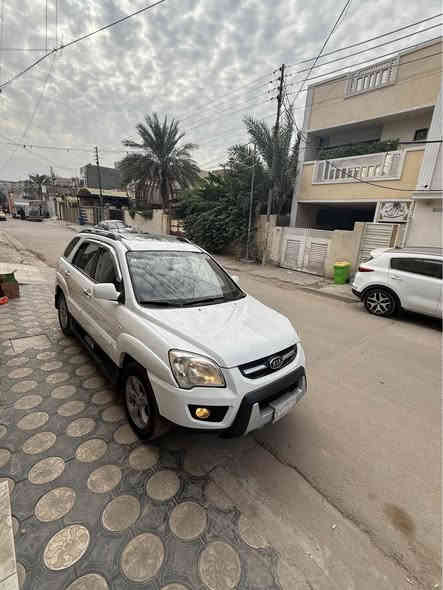 سبورتج ٢٠٠٩ كفاله عامه من الصبغ والتبديل والبارد سياره جديده جدا 
رقم بغداد باسم الحجي فول مواصفات 
فتحه  داخل جلد  مكينه ٤ سلندر ٢٠٠٠ 
تخم تاير جديد قبل ايام شديته
السعر ١٣٢ $ بيها مجال بسيط 
مكاني بغداد 
***********  غير متواجد ع الفيس بغداد
