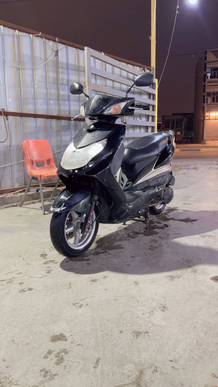 للبيع سكنس فحل ياباني قبق نفخ نوزل خطين كفر ومكينه بلادي كهربائياته كلها شغاله اي نقص ما بيه نكره بكل وكت أوراق منفيس السعر ٧٥٠ وبيه مجال للشراي بغداد حي الجهاد***********
