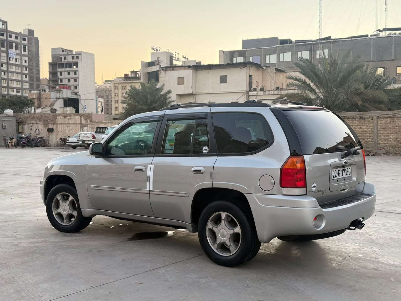 بلايزر حاكمي مال قضات مكينه ٨ سلندر تاهو اقتصادي سياره جديده كفاله حته الدعاميات قطره صبغ مابيها بل حقيقه احله منل صور بهواي شرط سياره بلاديه او مامتعوبه مكينه كير حداديه تخم تاير كوله جديد رقم سنويه هم جديد تحويل ثاني يوم حته فحص او هزه جديد مكان السياره كربلاء الشراي يتصل مامتواجد ع الفيس السعر ١١٨ بلعافيه ع الياخوذها  ***********  موديل السياره ٢٠٠٨ فول مواصفات خليجيه وكالة المنصور تحياتي للجميع
