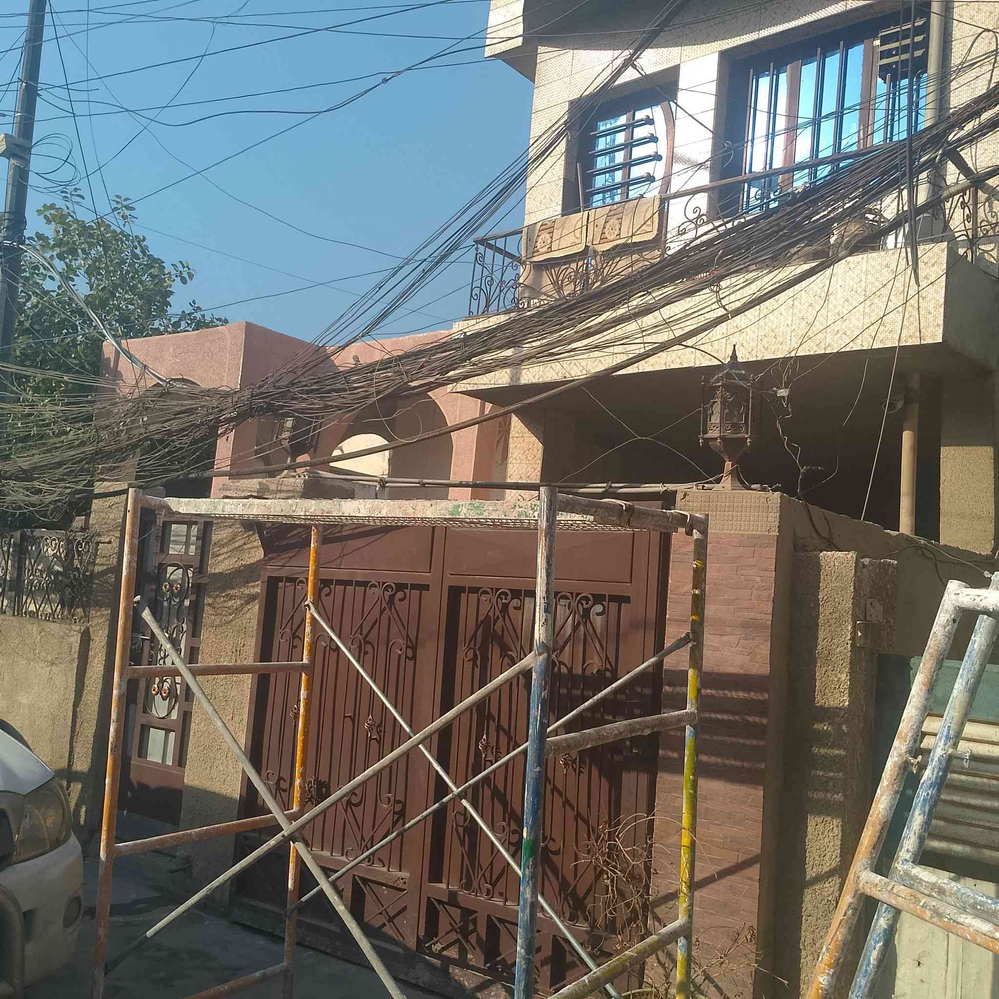 السلام عليكم من رخصة مدير الكروب الى اصحاب المولدات الديزل السحب شغلي كهربائي مع كادر مختص شغلي نصب بوردات وتسليك الضفاير وتصفية الوايرات القديمه ورفع الضفير القديمه ونصب العواميد للضفيره  ونحنو مسؤلين عن اي قطع ايصير*********** موجود واتساب
