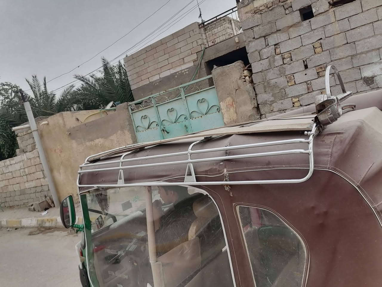 سيبايه للبيع علي الحداد
مزوده للبيع ب150وبيه مجال ذي قار قضاء النصر  
 *********** رقم راعيه مكلف بنشر
