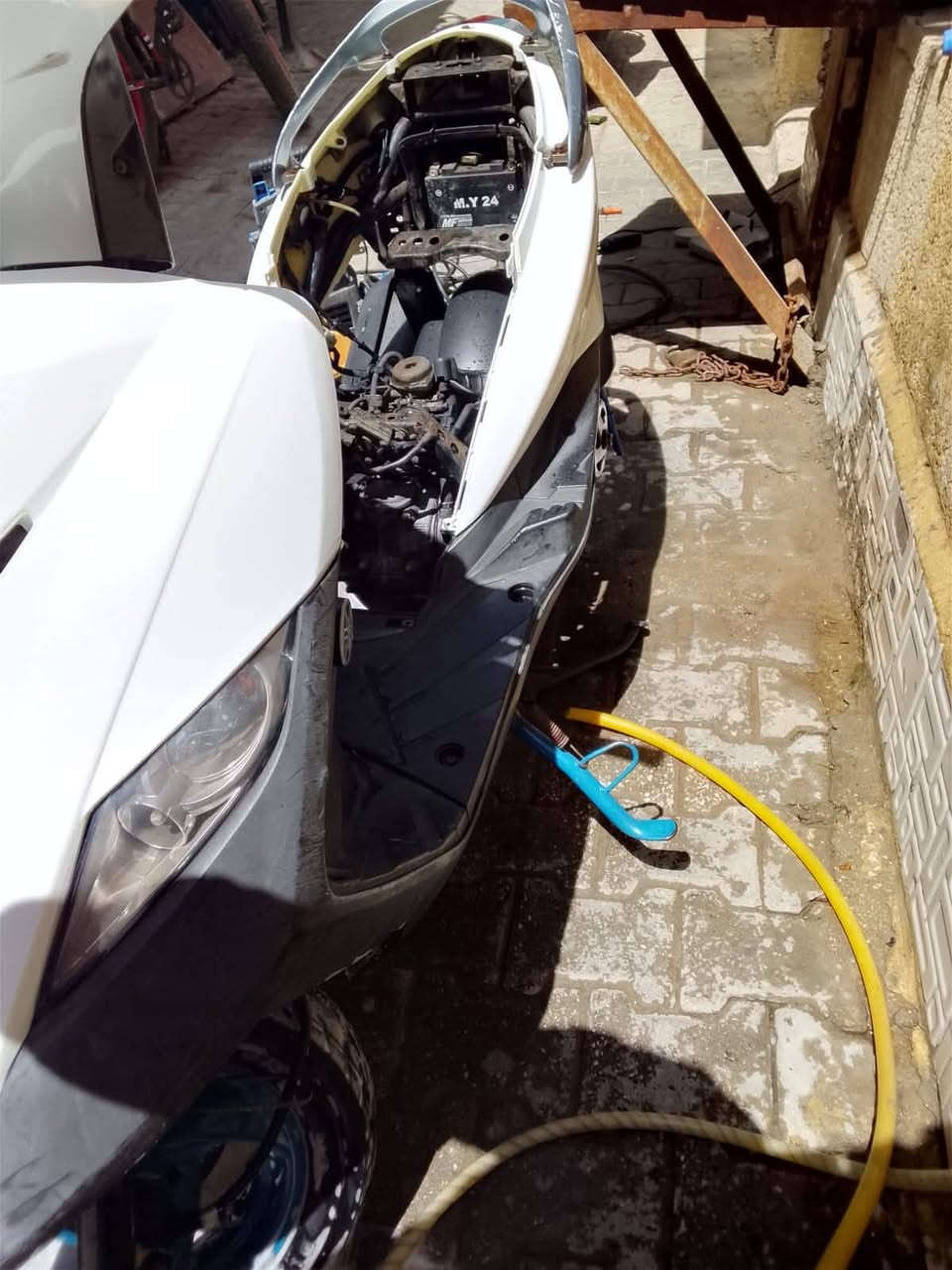 سلام عليكم دراجه صديقي يريد يبيعه مزوده كلجات وياله ستان بيه بعد شغلات رياضيه محرك بلادي كهربائيات شغاله دراجات كامله من كلشي حسب كلامه ايريده ايبيعه 750 بيه مجال قليل مكان العطيفيه قرب جامع براثا راسلني خاص


**إذا كنت صاحب هذا الإعلان وتريد حذفه لأي سبب، رجاءا أرسل رسالة إلى الدعم الفني**