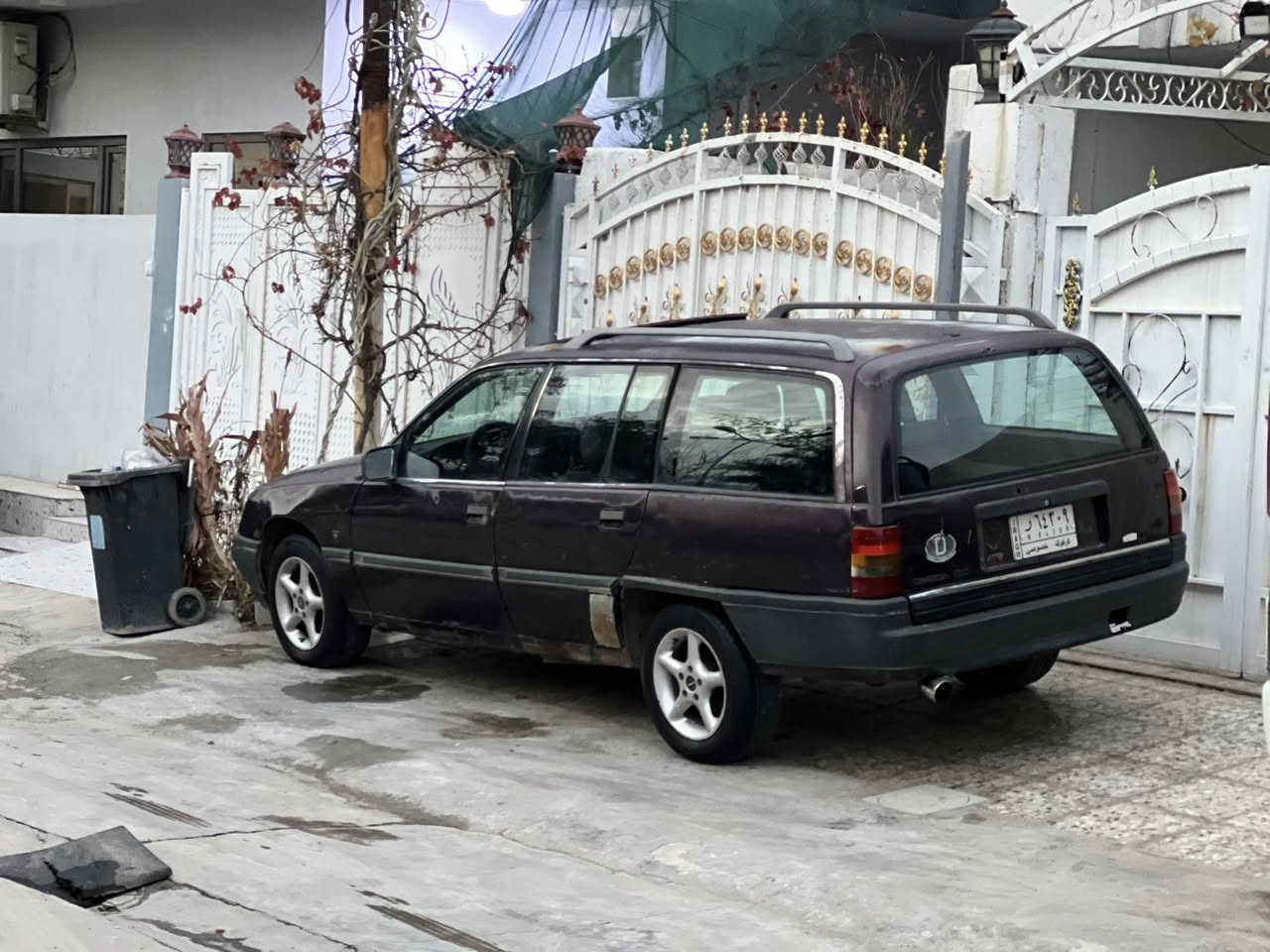 أوبل اوميكا ستيشن
موديل 1990
سلايت رقم كركوك
سنويه منتهى 2024
موجود كوبون بنزين 
حجم مكينه 30
سعر 20
***********
