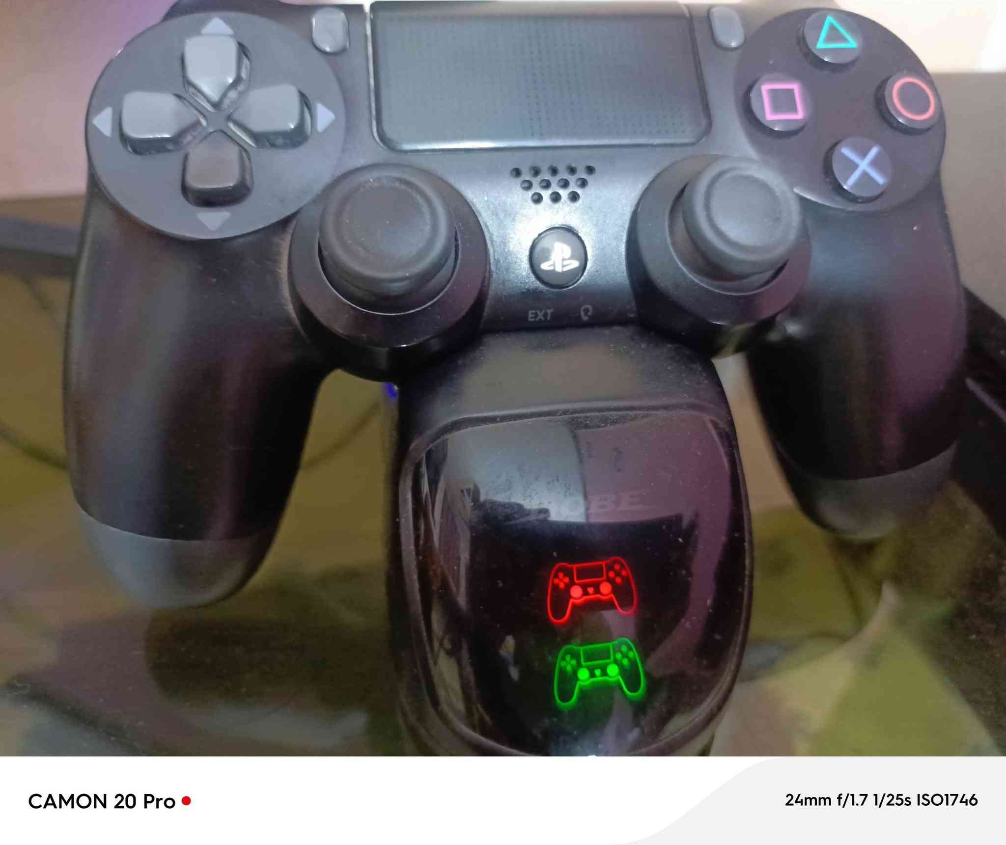 جهاز playstation 4 للبيع
جهاز نضيف جدا

اونلاين
لوك

نظام ١٣

بي ٥ العاب ٥ اقراص

Red dead 2

devil may cry 5

spiderman 

Bloodborne 

GTA 5

جهاز نضيف لكن فقط قارئ الاقراص مرات يتاخر بقراءة القرص لكنه شغال 100% 

ما مصلح او مفتوح

وياه ملحقاته كاملة وشاحنه لليدة 

يدة وحدة فقط تجارية جيدة جدا

السعر 230 الف وي الاقراص

بدون الاقراص ب 200 الف قفل

مكان بابل مجمع حطين قريب الإسكندرية

تواصل ماسنجر على هذه الصفحة 

فيديو ايضا فحص للجهاز لعبت بي كم لعبة كدامكم 👇


**إذا كنت صاحب هذا الإعلان وتريد حذفه لأي سبب، رجاءا أرسل رسالة إلى الدعم الفني**