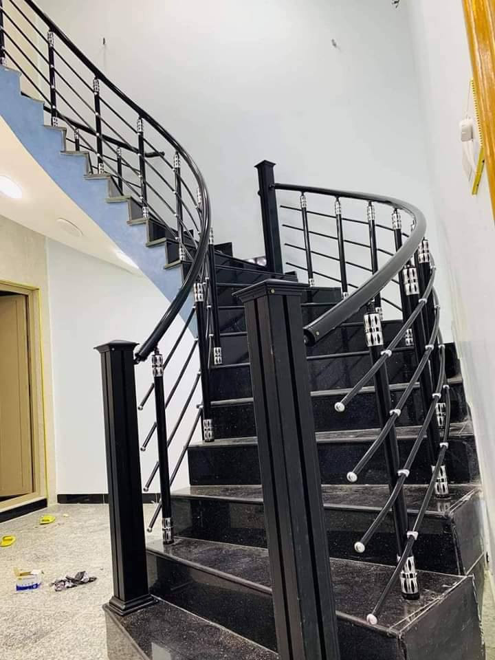 انواع المحجرات الجام سعر المتر ٦٠     الاتصال ***********
