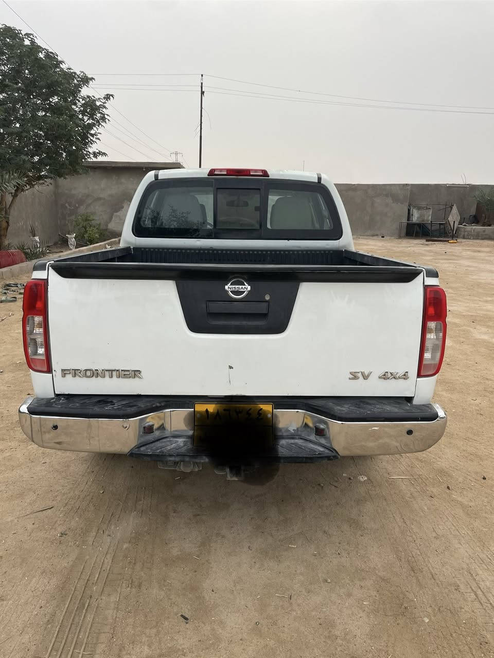 سلام عليكم فنتيره اربيل سنوه صاقطه وارد أمريكي موديل 2017 حادثه مدكر وبنيد  السعر ١٤٥ قفل مكانه بصره الزبير ***********
