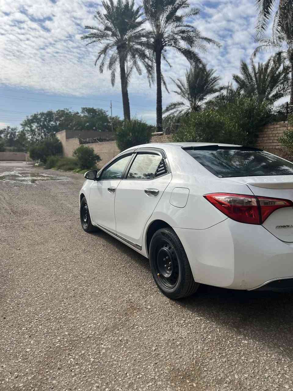 السلام عليكم كورلا 2017 كفاله عامه فقط دعاميه من امريكا والچامرلغ الامامي تعيار رادار حجر بدون ارباك كلها سليمه بدون شخوط السياره جديده مكينه كير تبريد تدفئه كلها بالشرط رقم جديد شرط التحويل اوالوكاله تخم تاير جديد حداديه لوك داخل جديد 
المكان ديالى لاتصال 
***********
