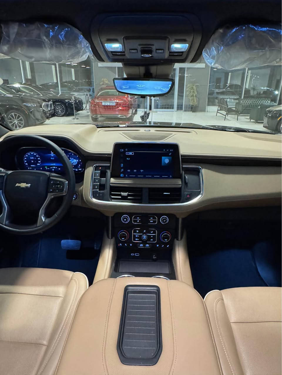 السلام عليكم 
للبيع فقط
خليجيه وكاله المنصور

تاهو بريمير موديل 2023
فووول الفول اعلى مواصفات كشنات تدفئة وتبريد وميموري داتا شو جكات دوسات كهرباء داخل جملي شاشات 3 كامرات 5 صندوك كهرباء وكيجات ديجتال شاحن وايرليس وثلاجة 
حساسات رادارات 360 درجة
كفاله عامه حتى الدعاميات وگير ومكينه بشرط
السيارة مرقمة وجاهزة
السعر: 540 $ ورقة 
العنوان: سليمانية المعارض الجديدة (الجاف موتورز)
للأستفسار:*********** كاوه جمال السليمانية, العراق
