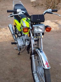 دراجه  لبيع وراق ونضيفه  07739278741تصال