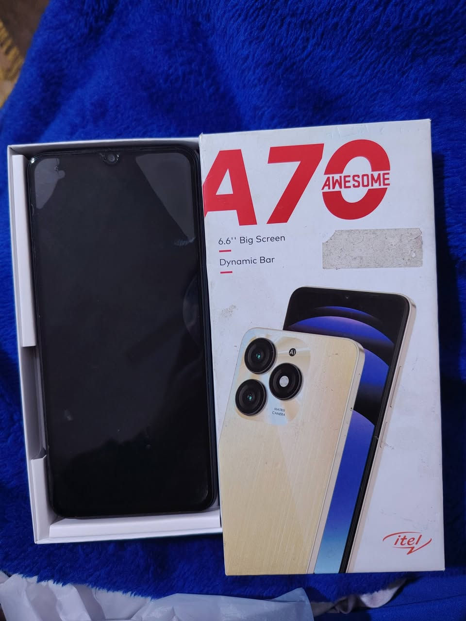 السلام عليكم جهاز A70 ذاكره 256 جهاز جديد يخبل بالشحن والله العظيم السعر 150 الرقم ***********
