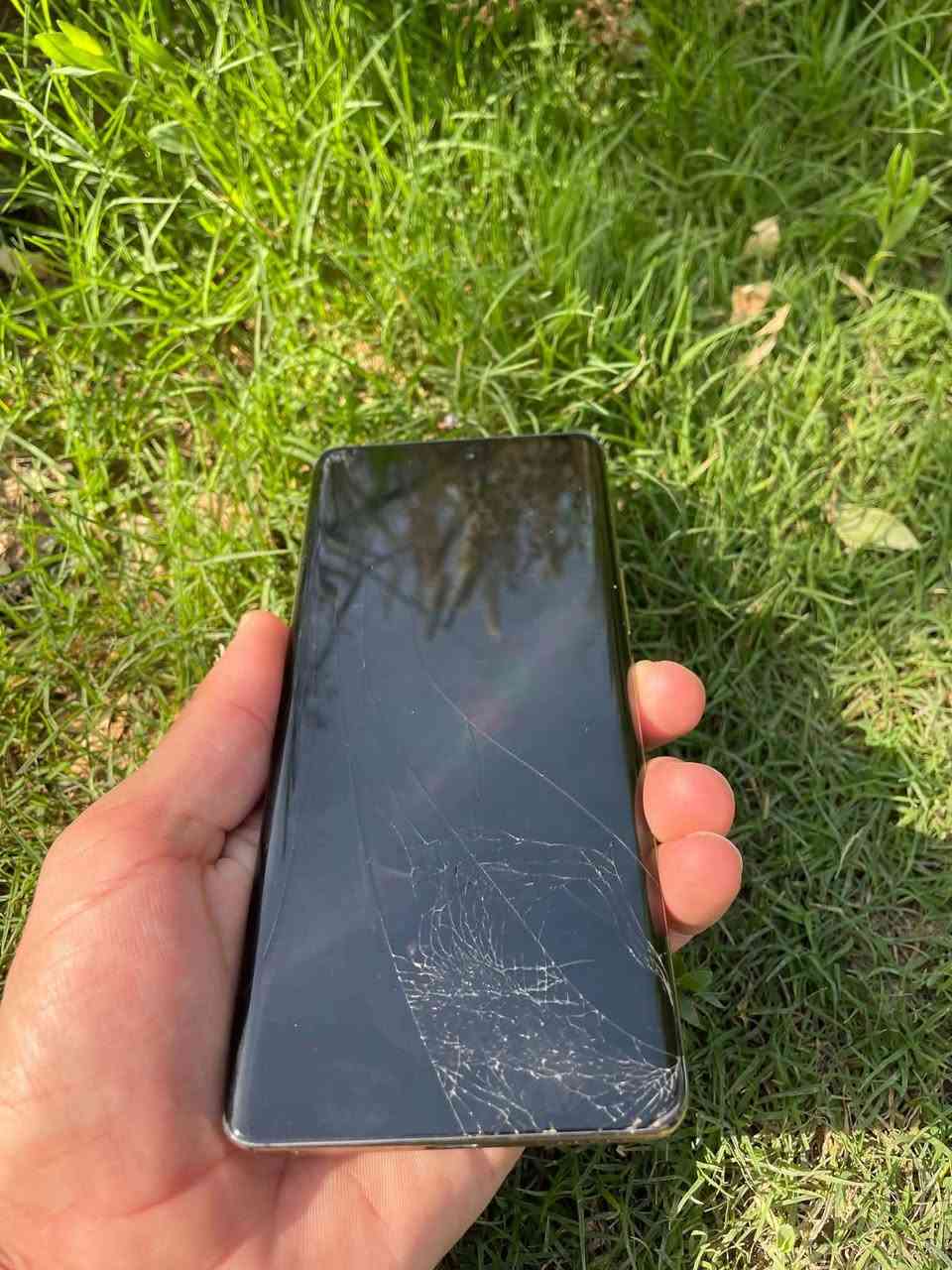 هونر x9c 
التلفون كدام العين
سعر 160
أو المعارضه مع آيفون


**إذا كنت صاحب هذا الإعلان وتريد حذفه لأي سبب، رجاءا أرسل رسالة إلى الدعم الفني**