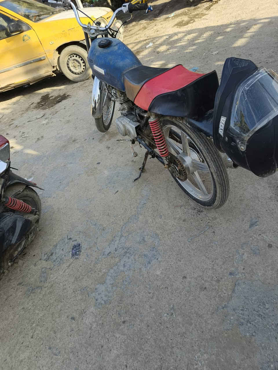 اسلام عليكم
دراجه ايراني 4 كير دراجه ابيع كوم حديد  دراجه شغاله نقصه عباره مال رجلين و تفيلس وبيه نضوح قليل شلعه فول معدل فول دراجه للبيع بدون طياريه سعر 250 وبيه مجال حك الجيه مكاني بغداد زعفرانيه رقمي ***********

#ادمن_الحب🩵
