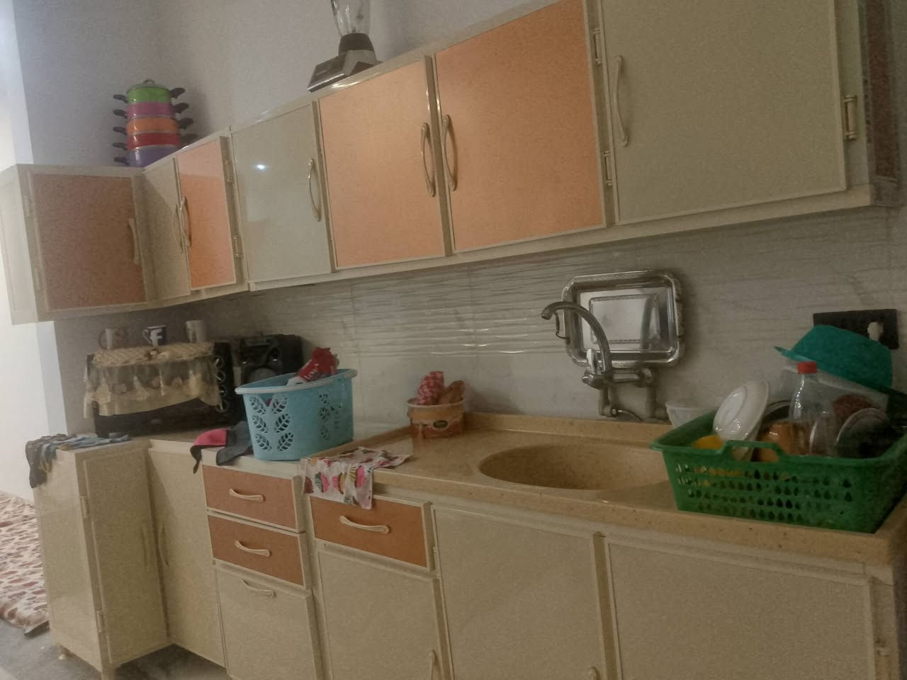 غراض بيت للبيع الشراي يتصل العنوان كركوك ‏‪***********‬‏
