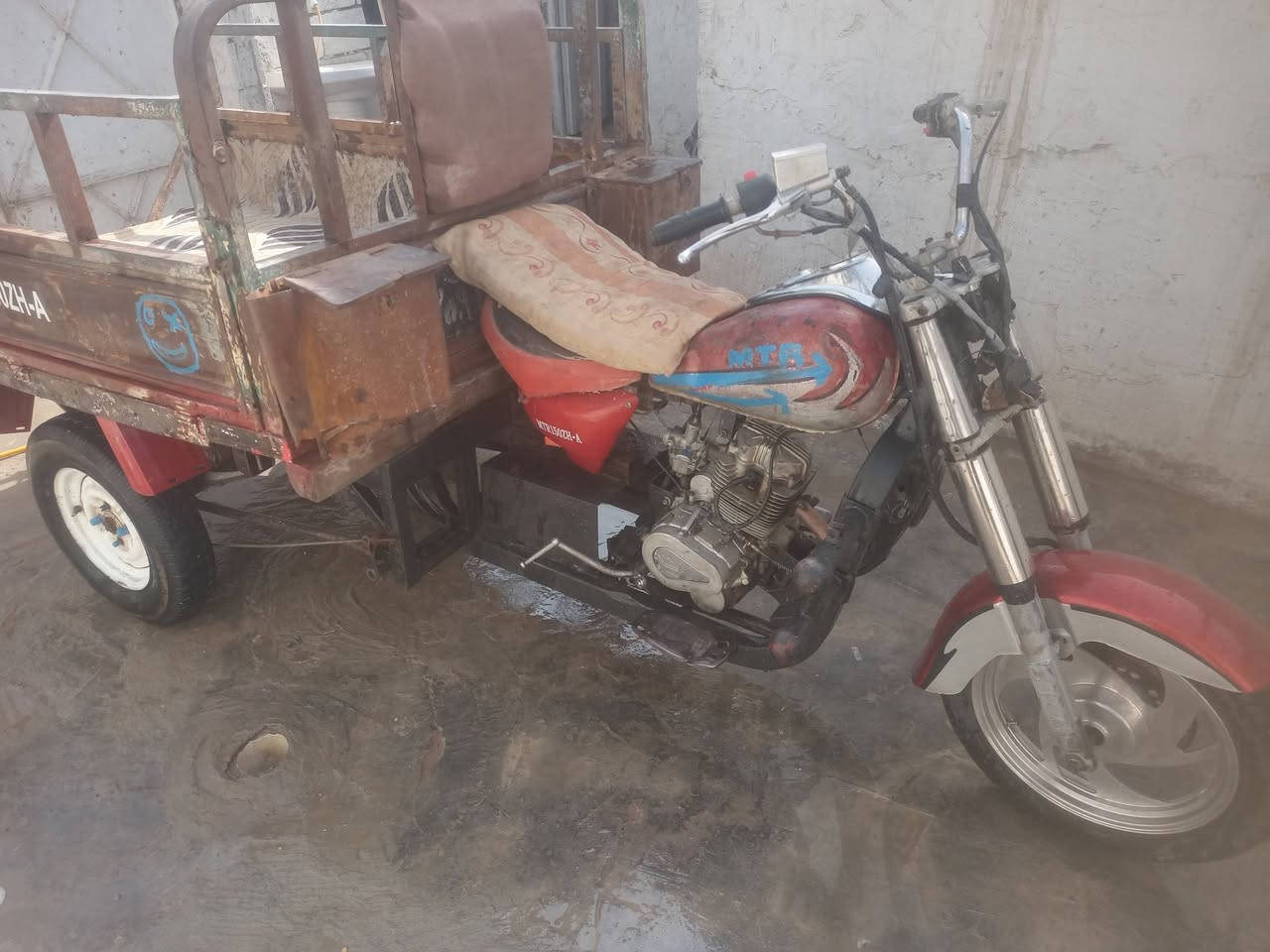 سلام عليكم ستوته للبيع مديل ٩ رقم وسنويه سنويه ضايعه اسويلك مكاتبه بيها باج يم لدواسه ولباقي كفاله مكاني نجف سعر ٧٠٠ رقمي ***********
