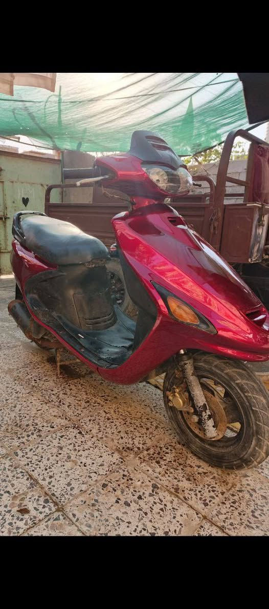 دراجة فراشه فحل نضيفهه وخير من الله دراجة كامله من كلشي كهربائيات كلها شغاله وبالحقيقة بعد احلا من الصور السعر 500 وبيها مجال الشراي بي خير ويتدلل يتصل عالرقم ***********
