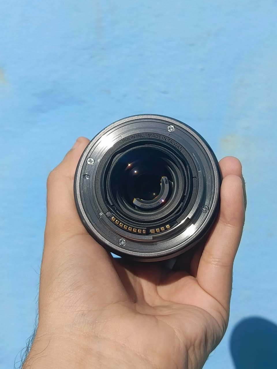 الغنية عن التعريف CANON EOS RP بس ب ملحقات جديدة
نظافة 99٪ مثل ما موضح
يجي وياها كامل القطع و 3 بطاريات و شاحنه + ادابتر لتشغيل العدسات القديمة مباشرةً و تجي ويا عدستها الأصلية 24-105 + عدسة Canon EF 50mm f/1.4 USM، من أفضل العدسات لعزل الخلفية ( بورتريه قوي فتحه 1.4 )
الكامرة ما بيها أي مشاكل مكفوله
السعر: ( مليون و 200 و بيها مجال بسيط ) 
للتواصل خاص او *********** واتساب
