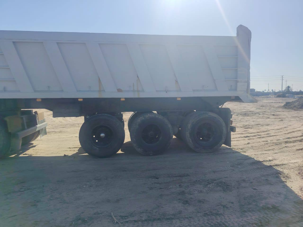 سلام عليكم مقطوره للبيع المكان كربلاء طويريج***********
