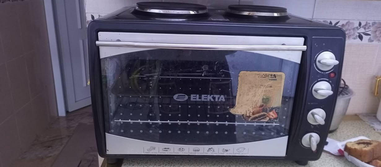 فرن نضيف وشغال مع هيترات طباخ شغالة للبيع للاستفسار خاص


**إذا كنت صاحب هذا الإعلان وتريد حذفه لأي سبب، رجاءا أرسل رسالة إلى الدعم الفني**