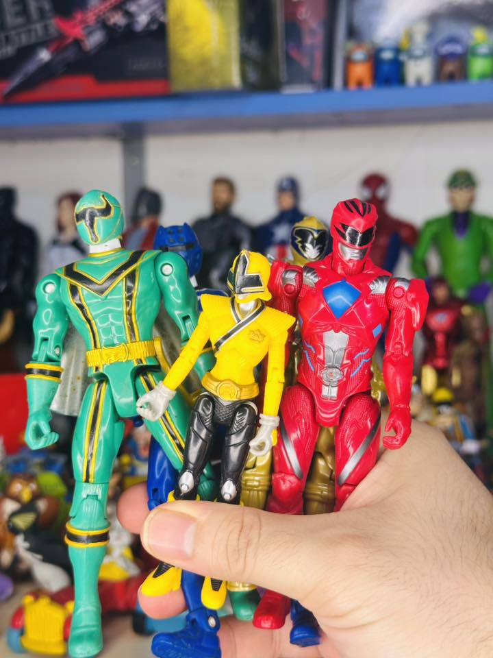 متوفرات قطع نوادر ومجموعات اي استفسار ***********
