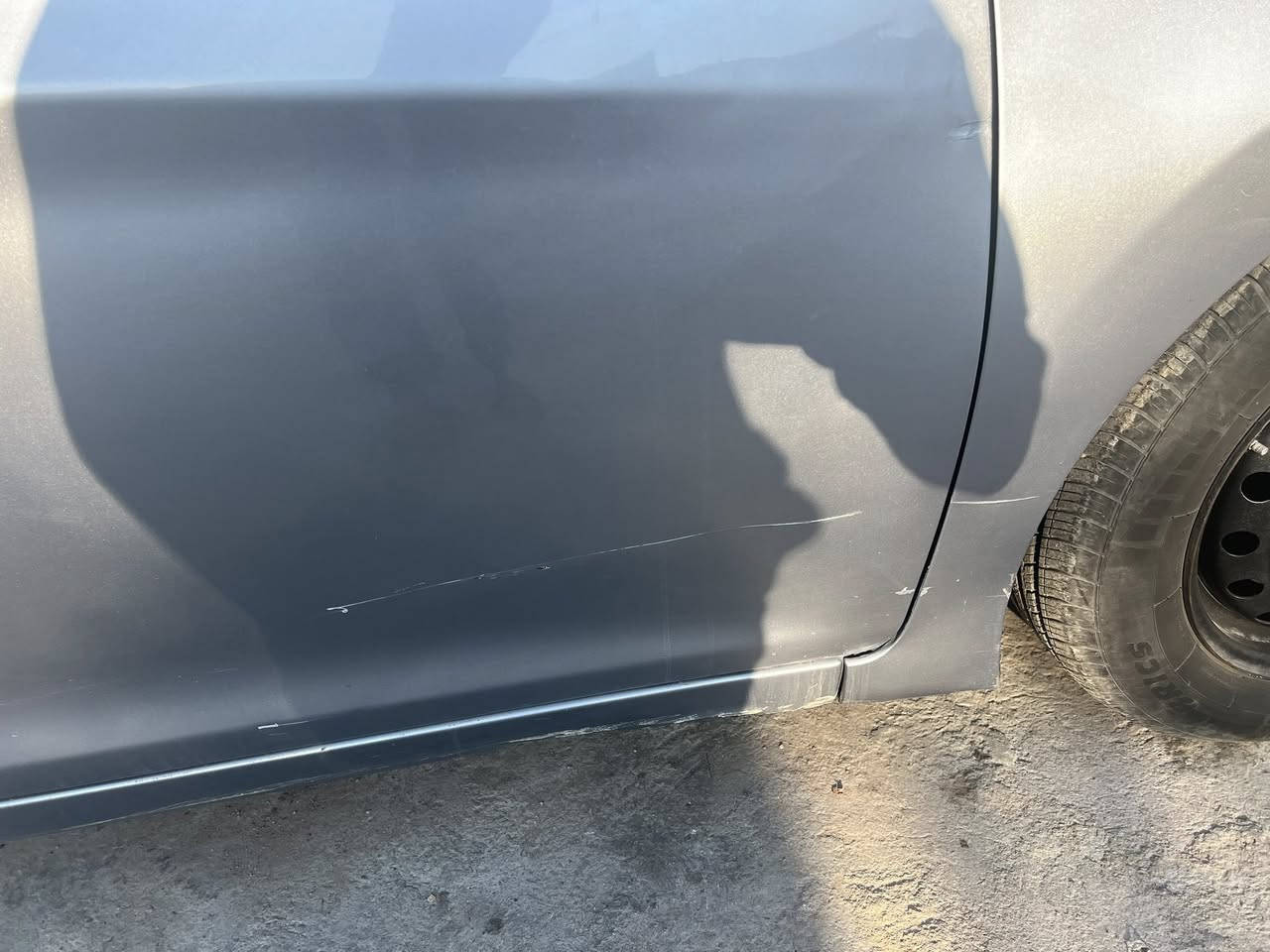 السلام عليكم النتراء موديل 16 وارد أمريكي محرك 1800 دوش المرغوب فول مواصفات عده الفتحه تحكمات استريرن اشاير بل المري حساسات اماميه كأمره خلفيه الارضيه جلد 
حادثه مثل ما موضح في السونار وباقي التفاصيل نشرت مقطع والسونار مال مندلاوي 
السعر 110 وبيه مجال للشراي 
فقط اتصال *********** عنوان بغداد مدينه الصدر الحبيبيه
