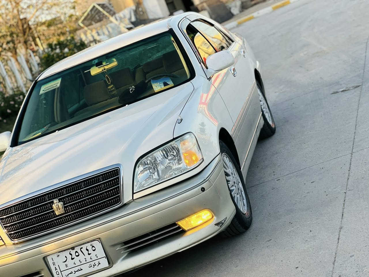 لەسەر ئیزنی ئادمین ❤️

مەلیکە مووس بۆ فرۆشتن 2003 
دیفۆر بچووک d171  
دوو دووگمەی چوار کوشن کارەبا 
دەشپول نەجەف 
پێش و دوا کریستاڵ 
چوار تایەی لۆکی لەژێرایە 
سێرفس کراوە 
کامل ئەشیای ناو سندوق و کامل مەسروف کراوە 
جگە لەشوێن مووسەکانی یەک چاملخ ئەوروپا بۆیاخە ئەویش ئەوروپایە . 
ماشاءالله لەوێنەکان جوانترە 
شوێن کفری.
ژمارەی خاوەنی ، 
*********** .
