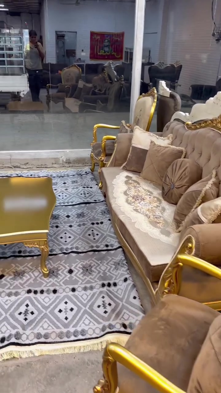 توفر في معرض دار السلطان للاثاث 👑
تخم زان تركي مستعمل نظافة 98‎%‎ نضيف جدا 
السعر فقط 800 الف 🔥توصيل مجاني داخل بغداد 
للاستفسار الاتصال ***********
***********
العنوان :بغداد الجديدة شارع المسبح مقابيل جبار ابو الشربت
