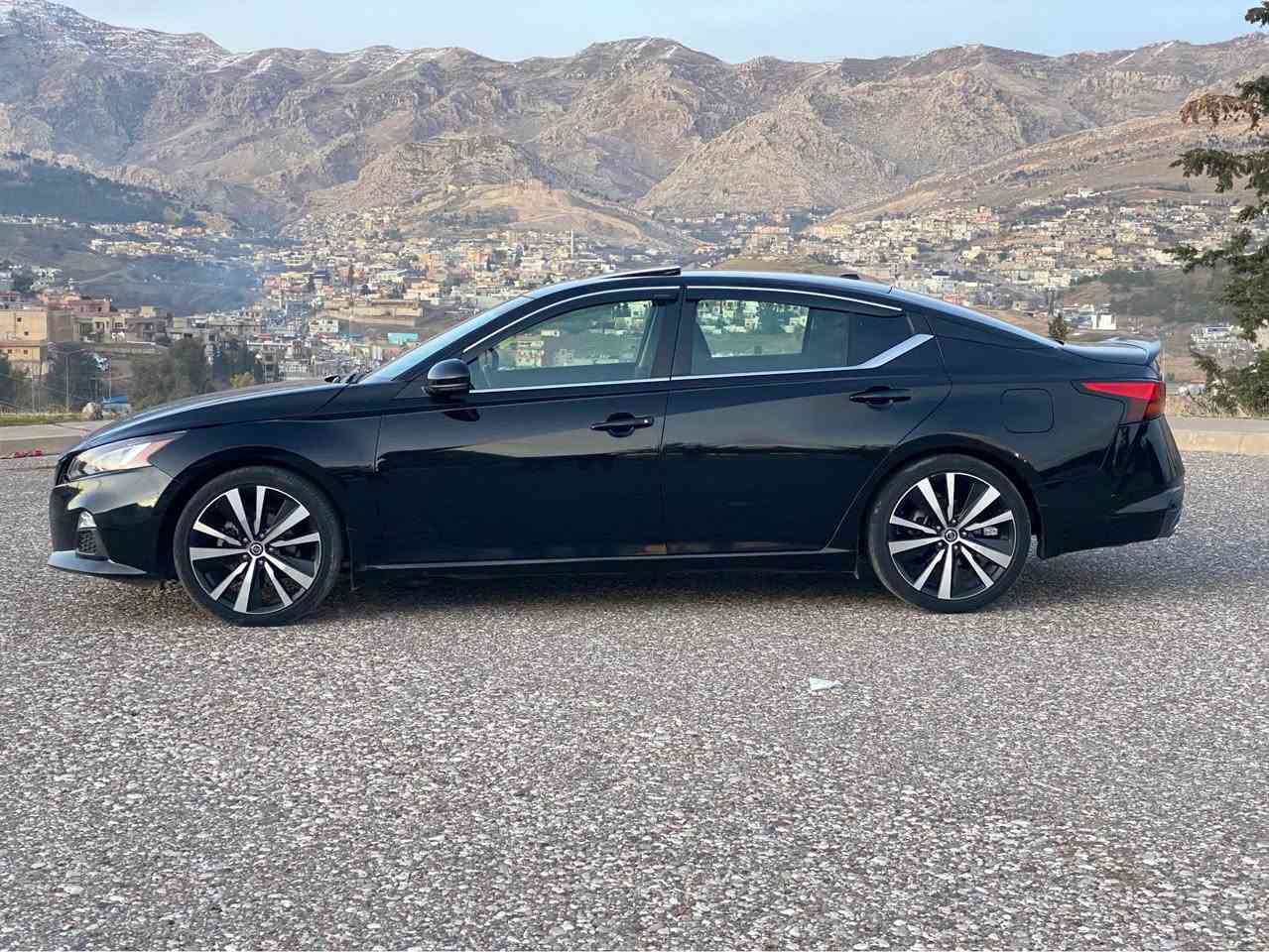 السلام عليكم 
للبيع نيسان التيما موديل 2022
رقم دهوك بسمي 
سعر  145 ورقه
رقم سنويه فحص وهزه كله جديد
مكينه وكير وتبريد كله بشرط وين ماتريد افحص
محرك اربعه سلندر TURBO🚀🚀🚀
مواصفات SR فول 
رادار امامي وخلفي وجانبي 
كله شغال شرط
بصمه 
ابواب بصمه 
صندوق بصمه
سلايت فتحه
كشنات جلد+هيتر+كهرباى
تحديد سرعه
تشغيل عن بعد 
شاشه وكاميرا
ماشيه 43 ميل
وبعد بيها مواصفات 
سيارا بيها بس بونيت صبغ 
بدون دواخل شرط
رقم شاصي موجود مع صور 
سيارا احلى من صور سيارا نظيفه ما بيها لاشخوط ولاتعديل ما بيها مصرف 
حجر كزوز بشرط
هاتف اسيا ***********
هاتف كورك *********** واتساب
هاتف كورك *********** واتساب
عنوان سياره قضاء عقرة بعيده عن اربيل وموصل ساعه دهوك, العراق
