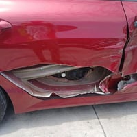 موديل 23 K5  GT مكينه و كير ع وضع شركه  حادث موضح بلصور سياره بدون اير...