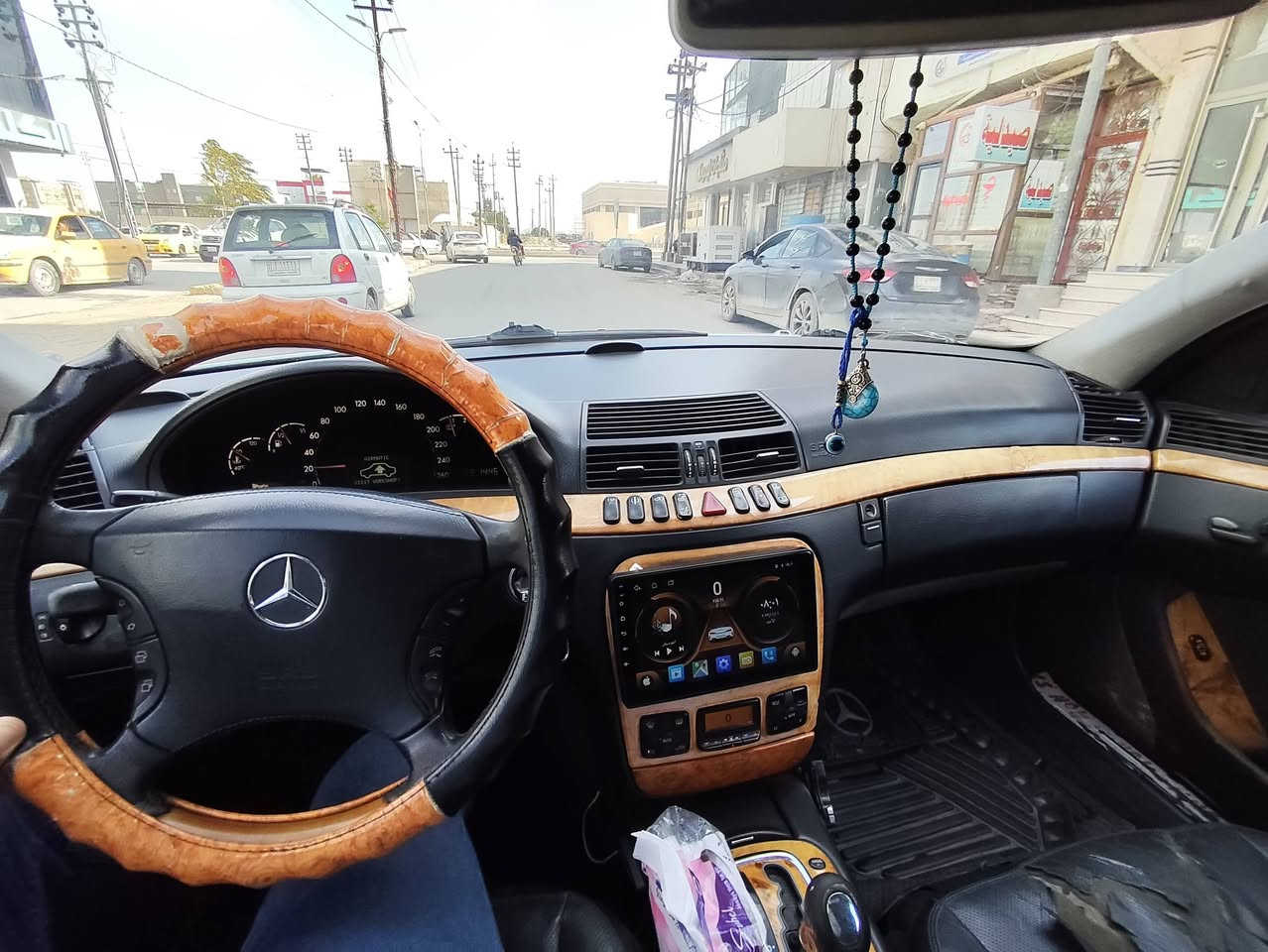 السلام عليكم
مرسيدس غواصة S500باب طويل رقم كركوك مامدفوع كمرك 
سعرها ب70ورقه
موجود النجف الاشرف تحياتي لكم


**إذا كنت صاحب هذا الإعلان وتريد حذفه لأي سبب، رجاءا أرسل رسالة إلى الدعم الفني**