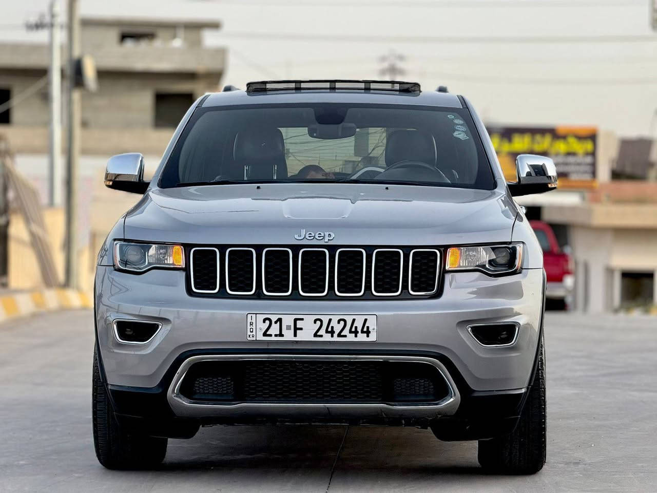 سلام عليكم جيب كراند شيروكي موديل ١٧ كفالة عامة حادثة فقط دعامية امامية صبغ بدون فتح مكانهة مصلحة دعامية محرك 3600 سيارة كلبس واحد وسيارة كلش جديدة محرك كير تبريد كهربائيات صدر كلة شركة تخم تاير باتري جديد تحويل ثاني يوم بسمك شوكت ميعجبك تحول مكاني بغداد الكرخ حي الإعلام رقمي *********** السعر 215 $ وبيهة مجال
