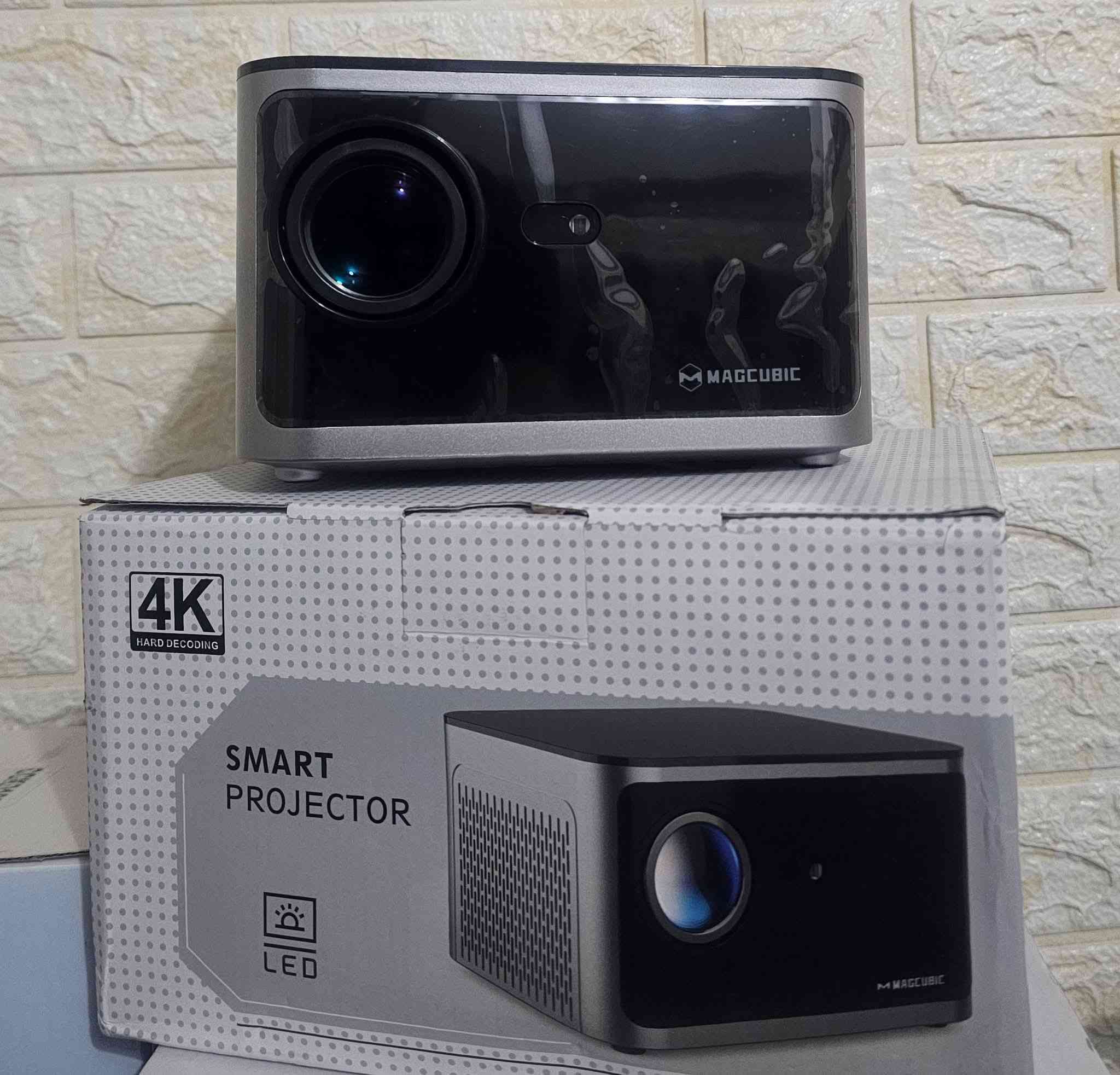 داتاشوو مارکە عالمیە MAGCUBIC نوعیە فول 🎬🏟
اسمە MAGCUBIC HY350 pro 
MAGCUBIC واحد من افضل شرکات داتاشوو للعالم 🌍
مواصفاتە عملاقە دقە 4k ، دقە نهاریە 🎦
نضام اندروید فول سمارت 🛜
صوتە جدآ واضحە و قویە ، بیها دبل سماعه 📢
قوە الوضوح { 580ansi } ، {  20 الف لومنس }  دقە فول 🏟
جدید غیر مستخدم ، و حجمە کبیر و مواصفاتە عملاقە 
سعرە جدآ مناسبە ل هاي مواصفات 💶💰
اذا ترید شوف مواصفاتە بل کوکل قبل شراي 🎯
نسخە برو رجائآ مو عادیە ، هاي نسخە برو مواصفاتە فرق 💯


**إذا كنت صاحب هذا الإعلان وتريد حذفه لأي سبب، رجاءا أرسل رسالة إلى الدعم الفني**