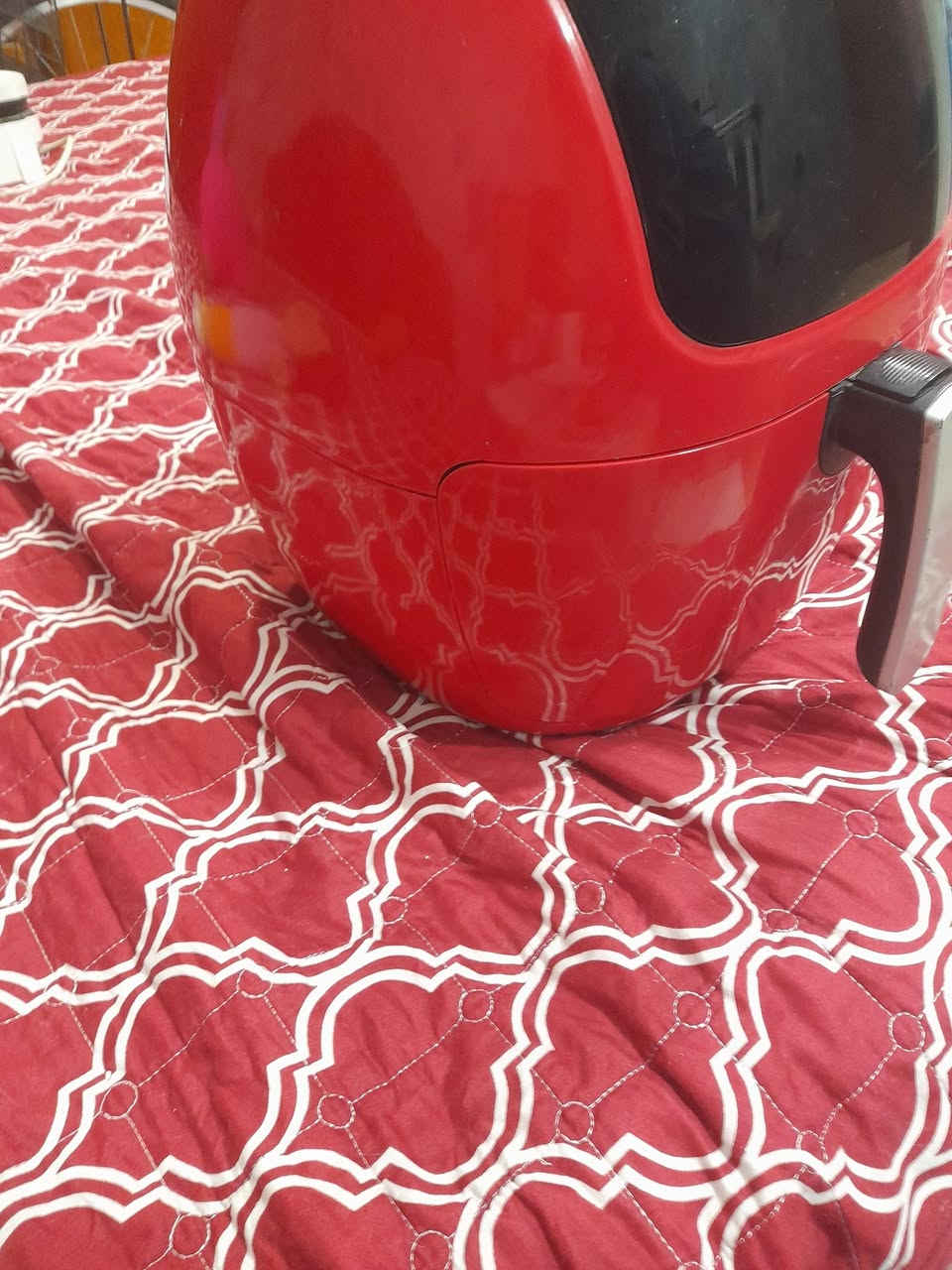 السلام عليكم ورحمة الله وبركاته قلاية هوائية جديدة مستعمل قليل جدآ السعر  15 فية ضرار مكاني بغداد *********** واتساب
