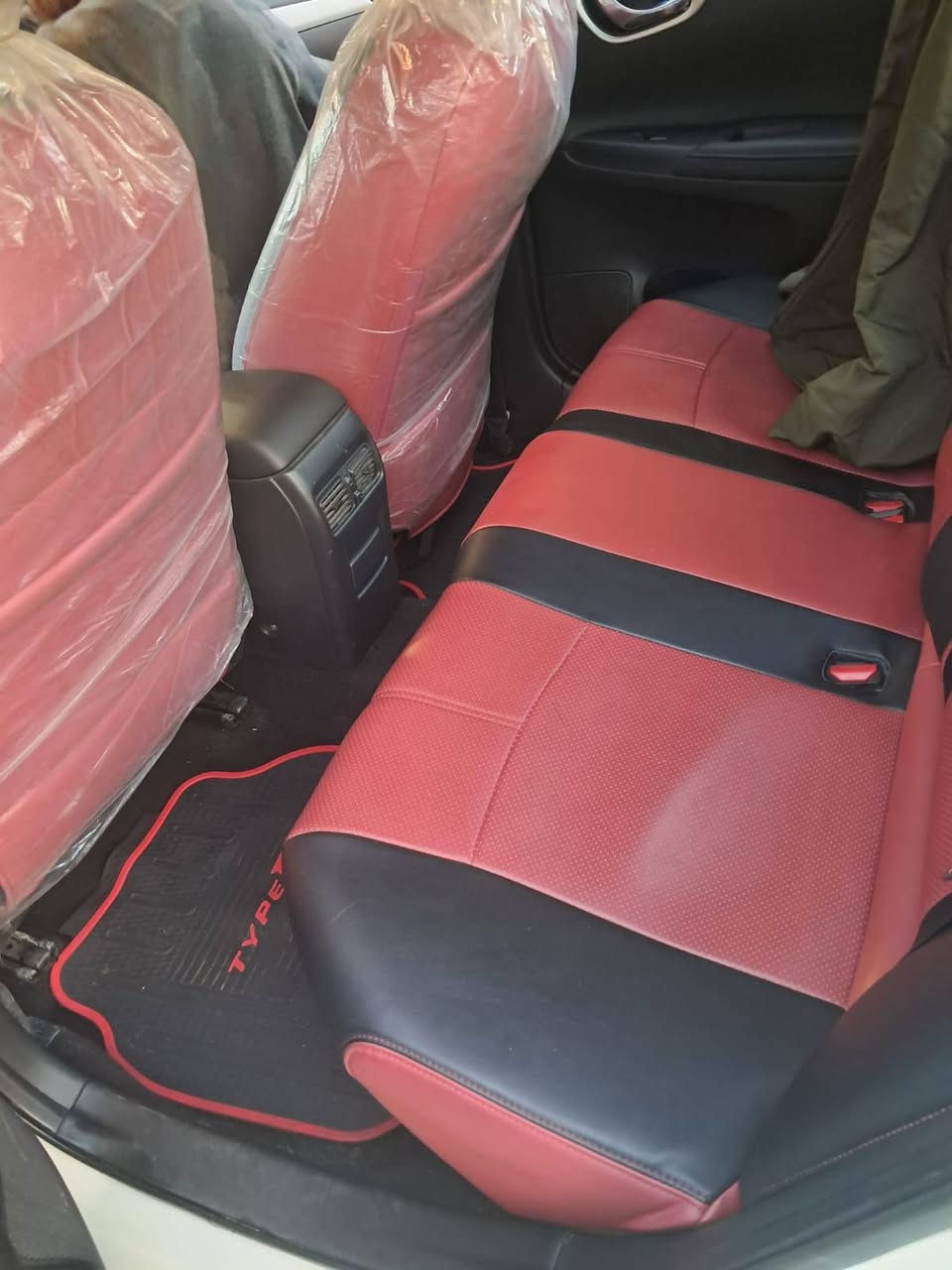 السلام عليكم ورحمة الله وبركاته من رخصة مدير الاكروب المحترم/نيسان سنترا ٢٠٢٥ ماشيه ٦٠٠٠ حقيقي سياره زيرو  سعر ١٣٠ $ بيه مجال بصيط الله يرزق الجميع عنوان زعفرانيه ***********/ بغداد, العراق
