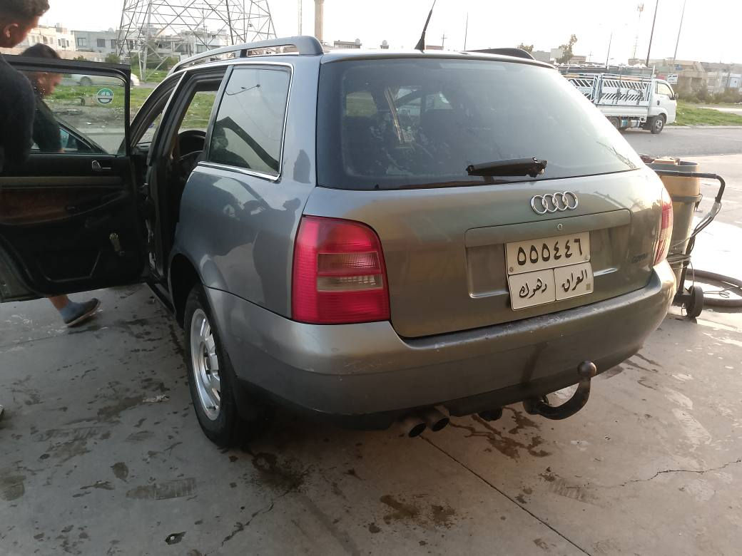 سةرةتا بةناوي خوا Audi مؤديل 2001گئرو مةكينة بةشةرت 6 پستن مةكينة بيلادي تؤماتيك بستةك سةرلايتي بؤياخة بئ دةعمو لئدراو زؤر خاوئن 450دؤلار غةرامةي لةسةرة دواي معامةلة دةيگةرئنمةوةنرخي 55 وةرةقة گؤرينةوةش دةكةم بةشتئك بةدلم بئ *********** هةولئر أربيل, العراق
