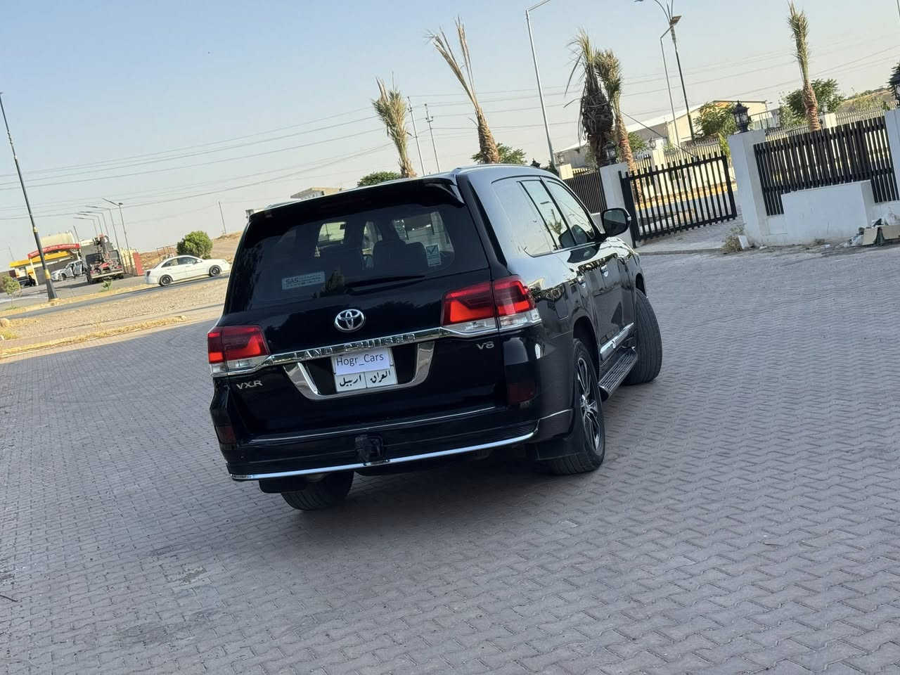 السلام عليكم للبيع او مرواسة الحسب القناعه
لاندكروز جيكسارا   موديل (2009)
السياره المحدث كامل (2021)
سیاره  v(8)   VXR  فول فول فول مواصفات  

سيارة جديد  جديد   بدون  صبغ   بدرن  حادث 
بدون  حالوب  بدون  رصعه  بدون  تخه    بدون  كحل 
سياره   بس  قتعه محدث  و باقی مکفوله  بدون ظرر  بشرط سونار  

ملاحضه   سیارة  (8) ملیون غرمه   بیها  نظل من سعر
سعر  ها  (320) و مجال  بسیط 

رقم اربيل  تحويل ثاني يوم 
السياره جديده بمعنى الكلمه عليها 

ملا حضه  سیاره  محرك مفتوح  ب سبب كاسكيت 
و هثه  خير من الله   كير محرك   بشرط  

سيارة  ماشي (260) km

الموصافات المعروفه 

كشنات جلد 

كشنات كهرباء 

الثلاث شاشات 

الدبل الماوس

تشغيل بعد 

سلايت روف 

فور ويل 

ابواب بصمتين

اشاير مري

زراك لايت

حساس امامي خلفي

تبريد ثلاث قطع 

ثلاجه

‏‎تحكم استيرن 

مري قلابه

مري شفط

زراگات لايت 

طفايه

‎الى اخر……

السياره معروضه  (320) $$

وبيها مجال بسيط 
ملاحضه سياره بيها  (٨)  مليون غرما  نظل من سعر 

 الرقام التصال السياره

‏‭‬ ‭‬كورك  واتس ئاب  (***********)
اسيا سيل  (***********)
