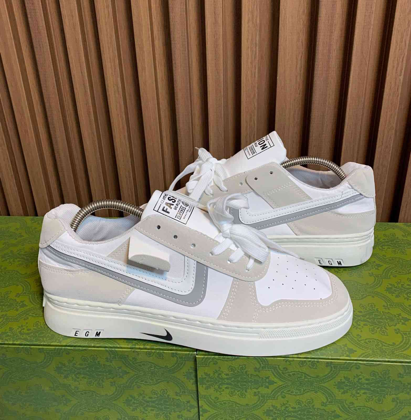 متوفر احذيه  منوعه بضاعة DHLبرازيلي القياسات والتفاصيل اسفل الصور


**إذا كنت صاحب هذا الإعلان وتريد حذفه لأي سبب، رجاءا أرسل رسالة إلى الدعم الفني**