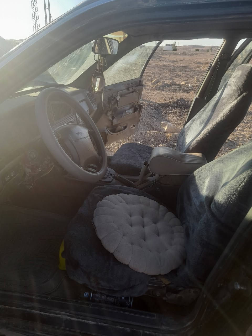 السلام عليكم
برنس بروكهام للبيع 
موديل 1995
كهربائيات جاهزه شغاله
تخم تاير جديد 
شرط تحويل 
باتري جديد 
نكره سلف 
فراش جديد 
سماعات جديده 
المحرك 1800 
الكير اوتو 
فقط بيها خيط تبخير 
السعر 28 وبيها مجال شي بسيط 
للاستفسار اكثر اتصل أو راسلني ع ماسنجر 
***********
