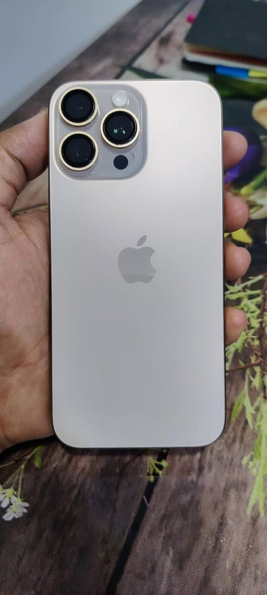 � للبيع iPhone 16 Pro Max – نسخة الشرق الأوسط

* السعة: 256GB
* اللون: Desert Titanium (الصحراوي)
* نسبة البطارية: 99%
* داخل الضمان ماستر (متبقي 3 أشهر)
* الجهاز نظيف جداً واستعمال شخصي 
* كارتون موجود مع جميع الملحقات الأصلية
* لا يوجد أي عطل أو ملاحظة
* تجي تفحص بأيدك 

💰 السعر: (1475 قفل )

📍 الموقع: (قرب جزيرة بغداد السياحية)

للاستفسار خاص


**إذا كنت صاحب هذا الإعلان وتريد حذفه لأي سبب، رجاءا أرسل رسالة إلى الدعم الفني**