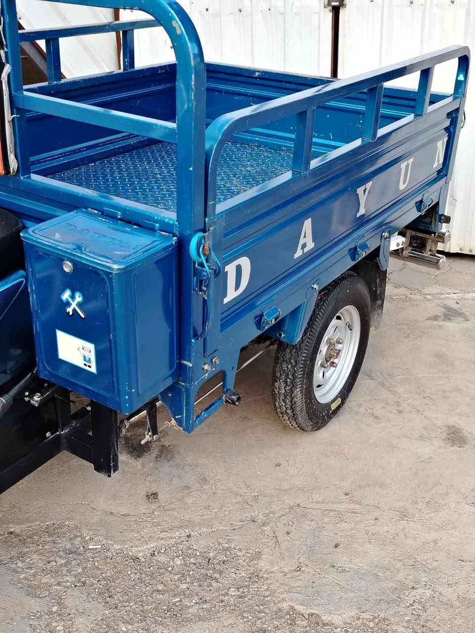 ستوته ديوان للبيع الوكيل راظي موديل ٢٣ رقم سنويه العنوان واسط انوار الصدر مبايل ***********
